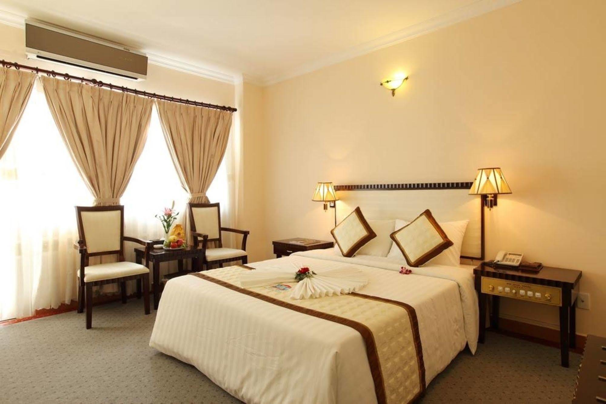 Dic Star Hotel Vung Tau Esterno foto