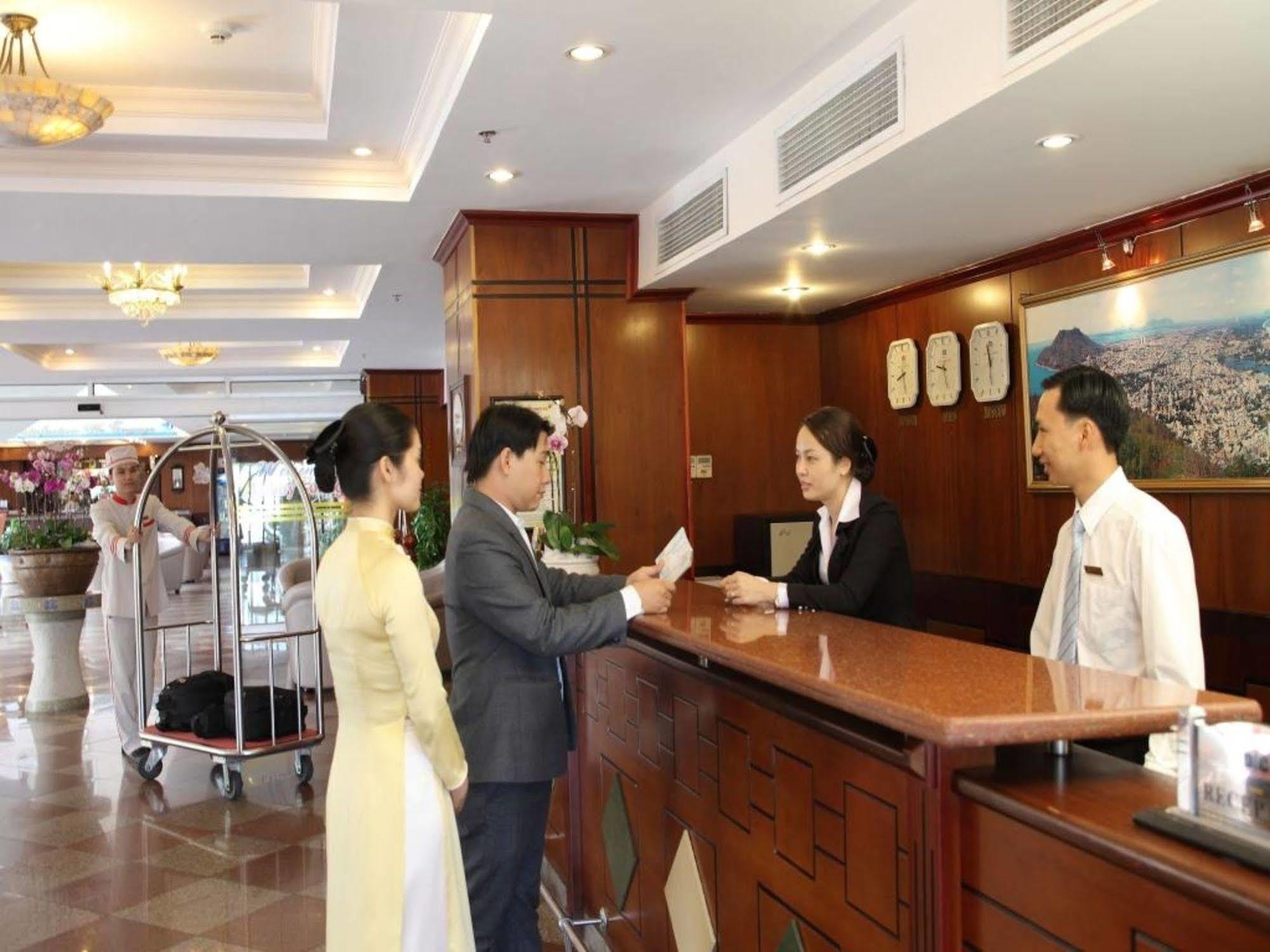 Dic Star Hotel Vung Tau Esterno foto
