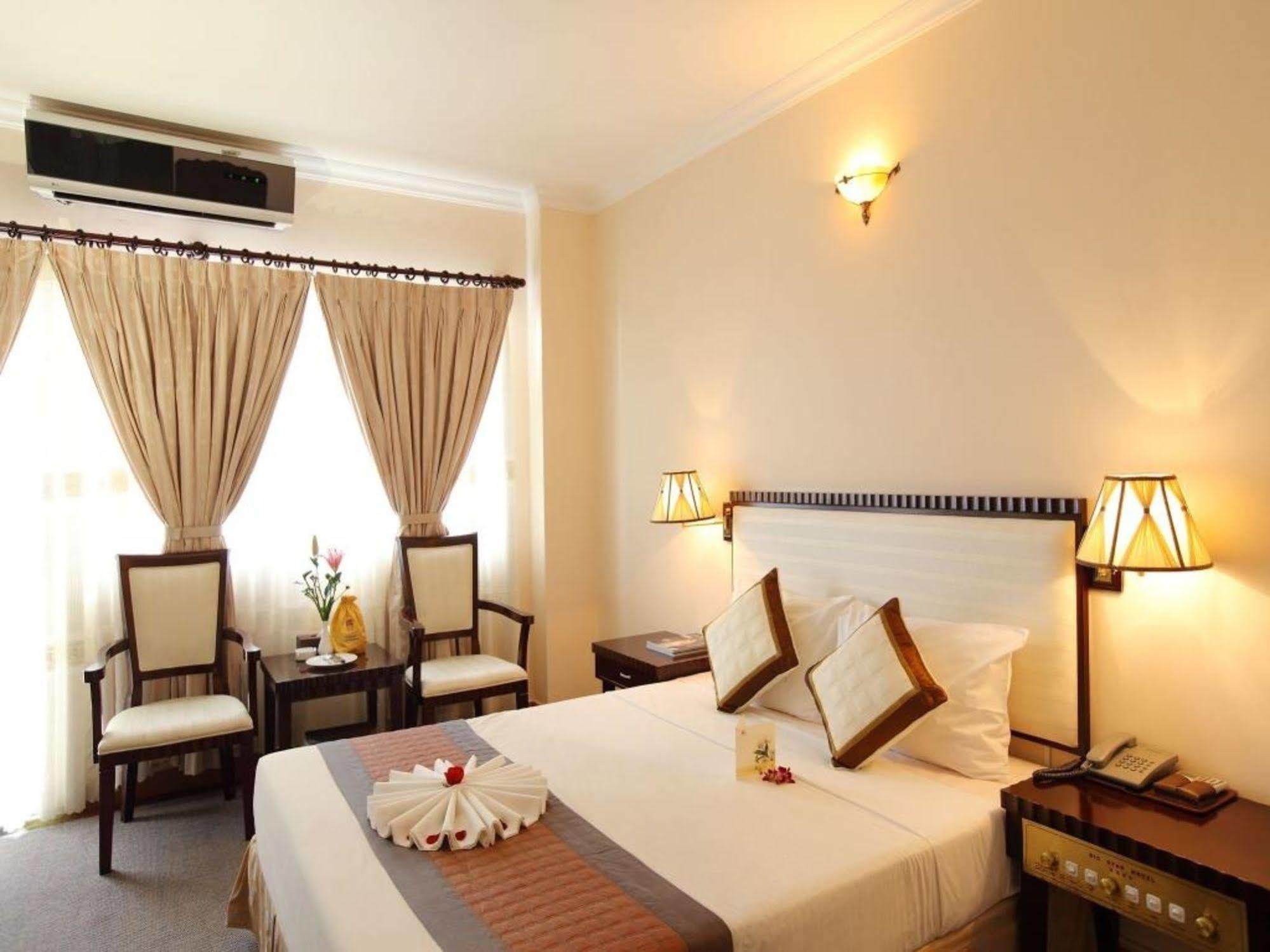 Dic Star Hotel Vung Tau Esterno foto