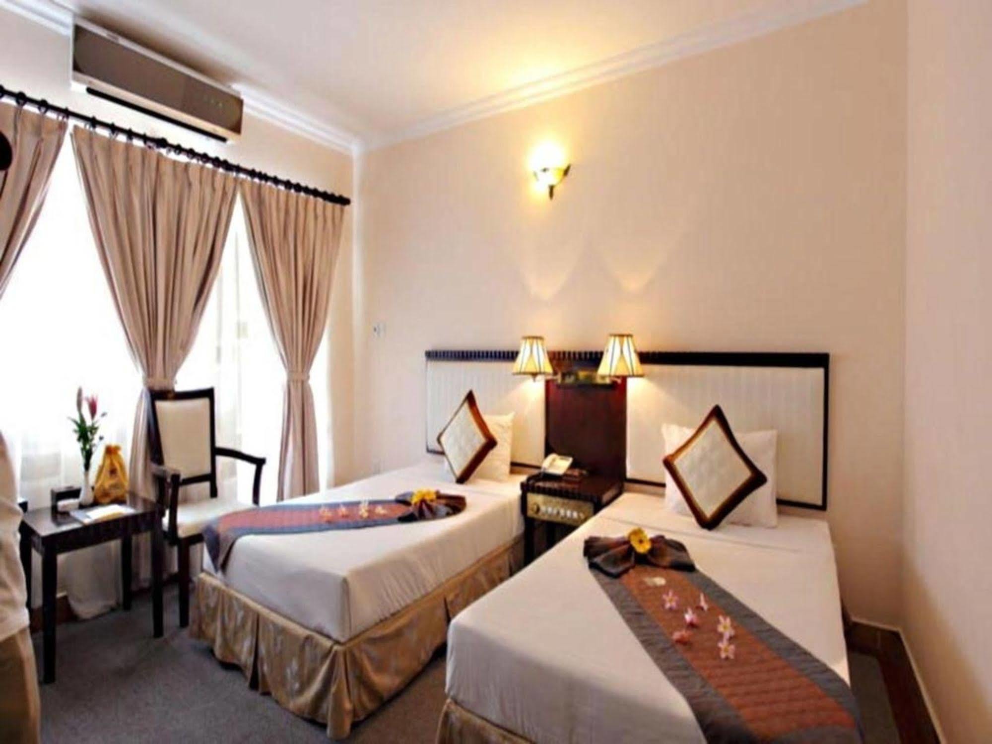 Dic Star Hotel Vung Tau Esterno foto