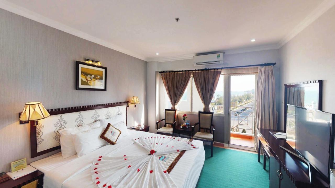 Dic Star Hotel Vung Tau Esterno foto